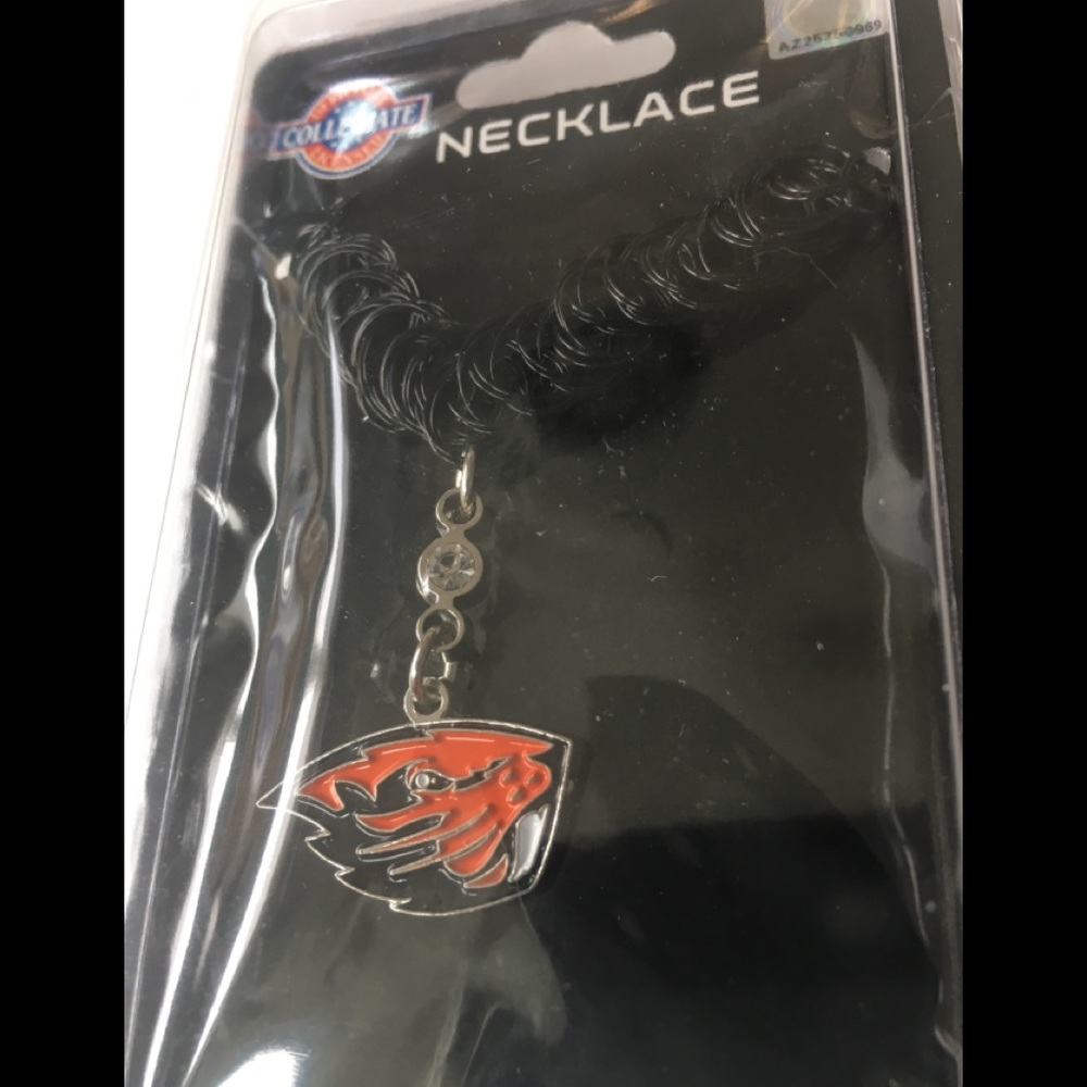 3/$13 choker charm necklace OREGON STATE BEAVER